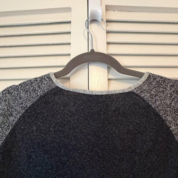 Theory women's Tarledia HM Lofty Cashmere sweater v-neck grey medium - Picture 6 of 8